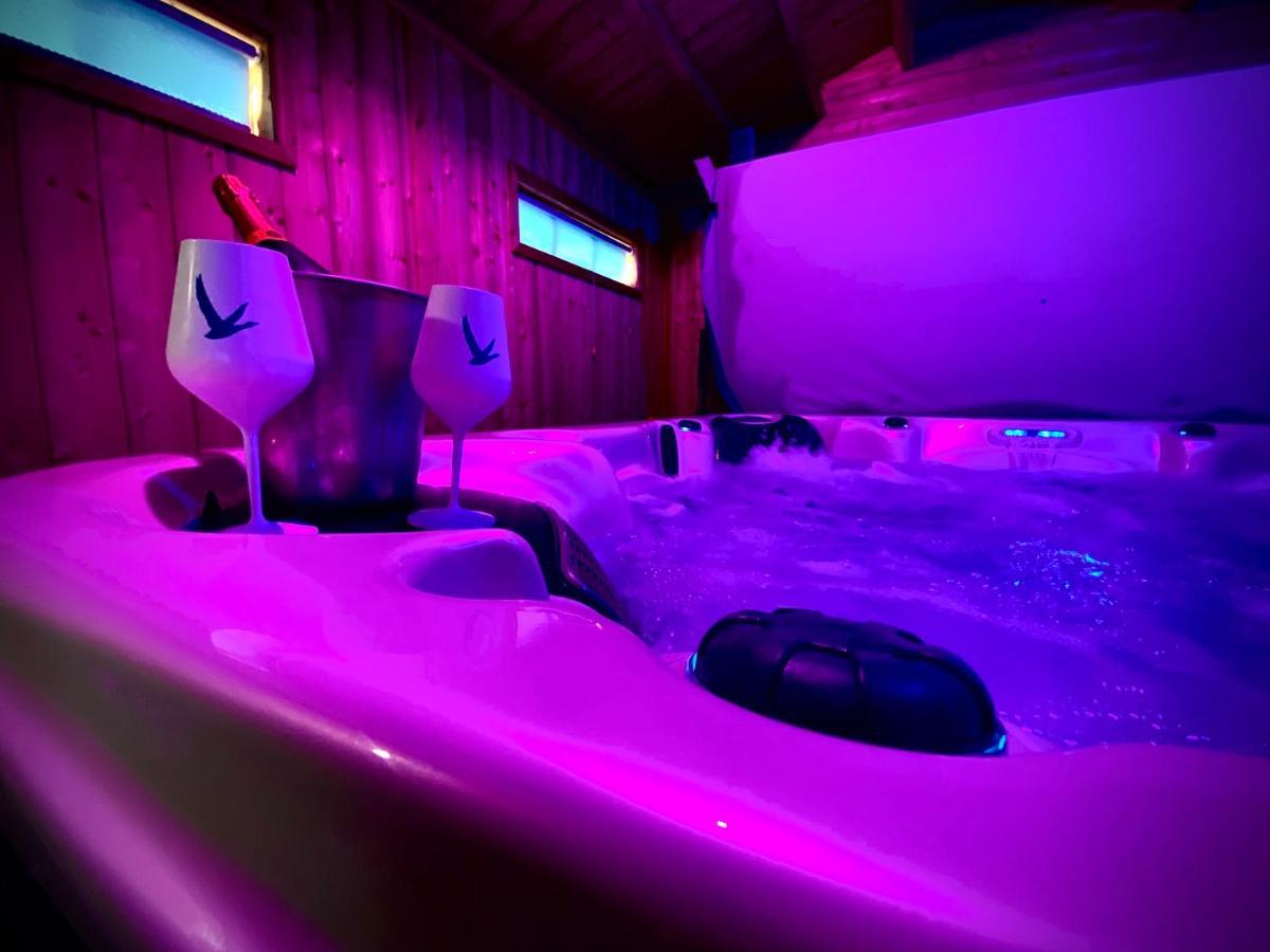 Beautiful Hot Tub Suite In ลิธึม เซนต์ แอนน์ส ภายนอก รูปภาพ
