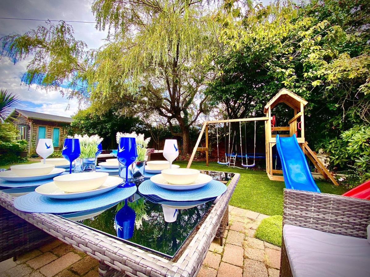 Beautiful Hot Tub Suite In ลิธึม เซนต์ แอนน์ส ภายนอก รูปภาพ